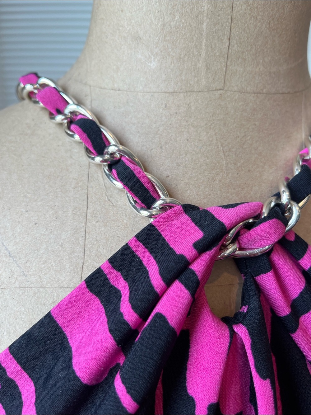 MICHAEL Michael Kors Hot Pink and Black Abstract Halter Top - Picture 4 of 10